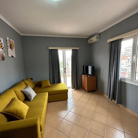 Olivias Center Apartment