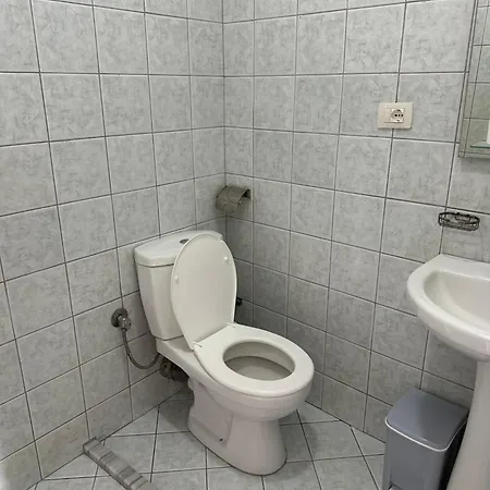 Olivias Center * Саранда