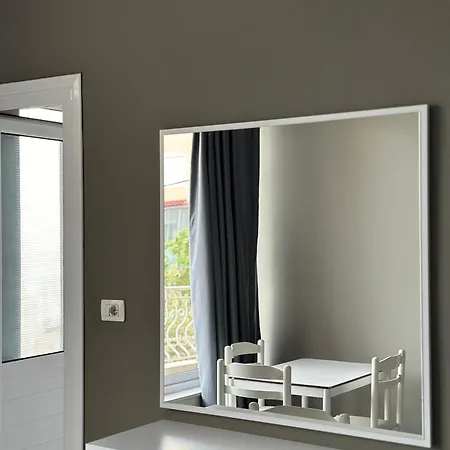 Olivias Center Apartment