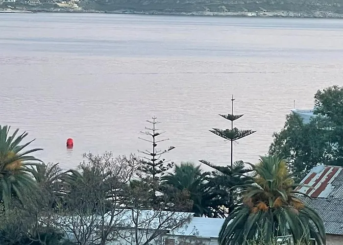 Olivias Center Sarandë
